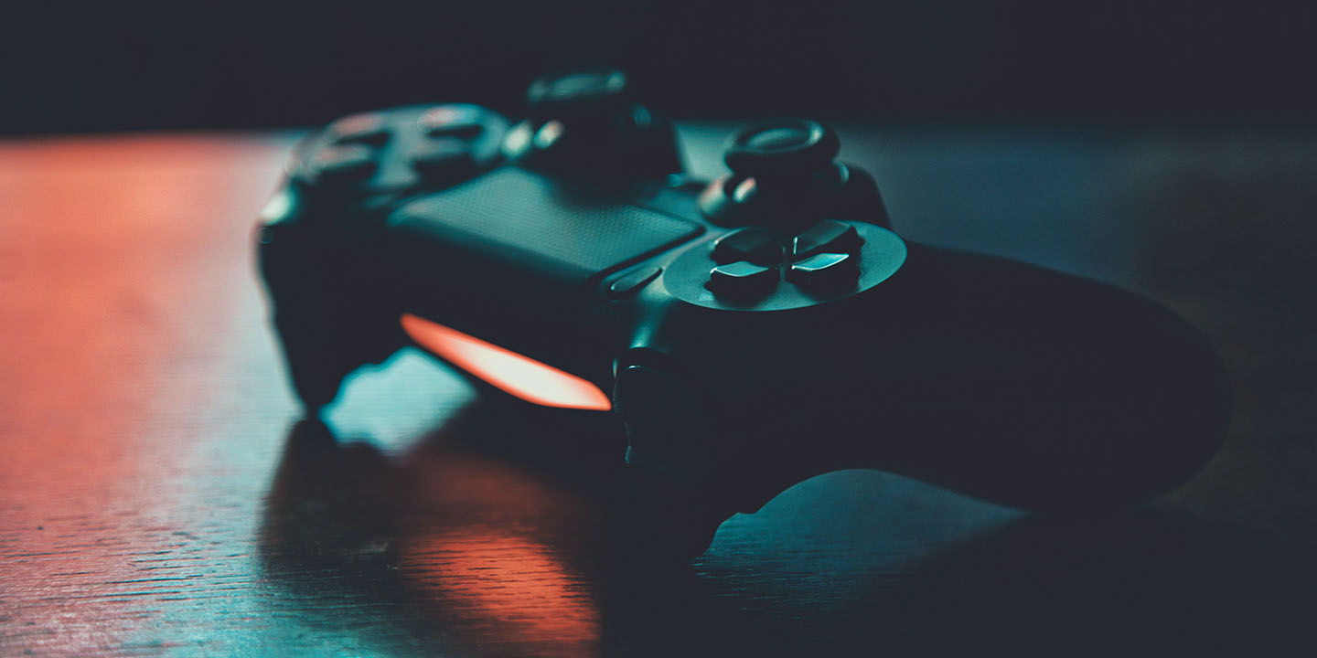 gaming controller.jpg